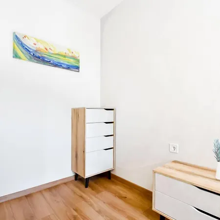 Modern 1br With The Comforts Of