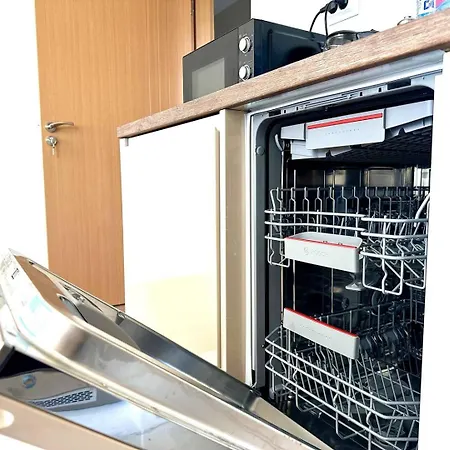 Apartment Modern 1br With The Comforts Of *